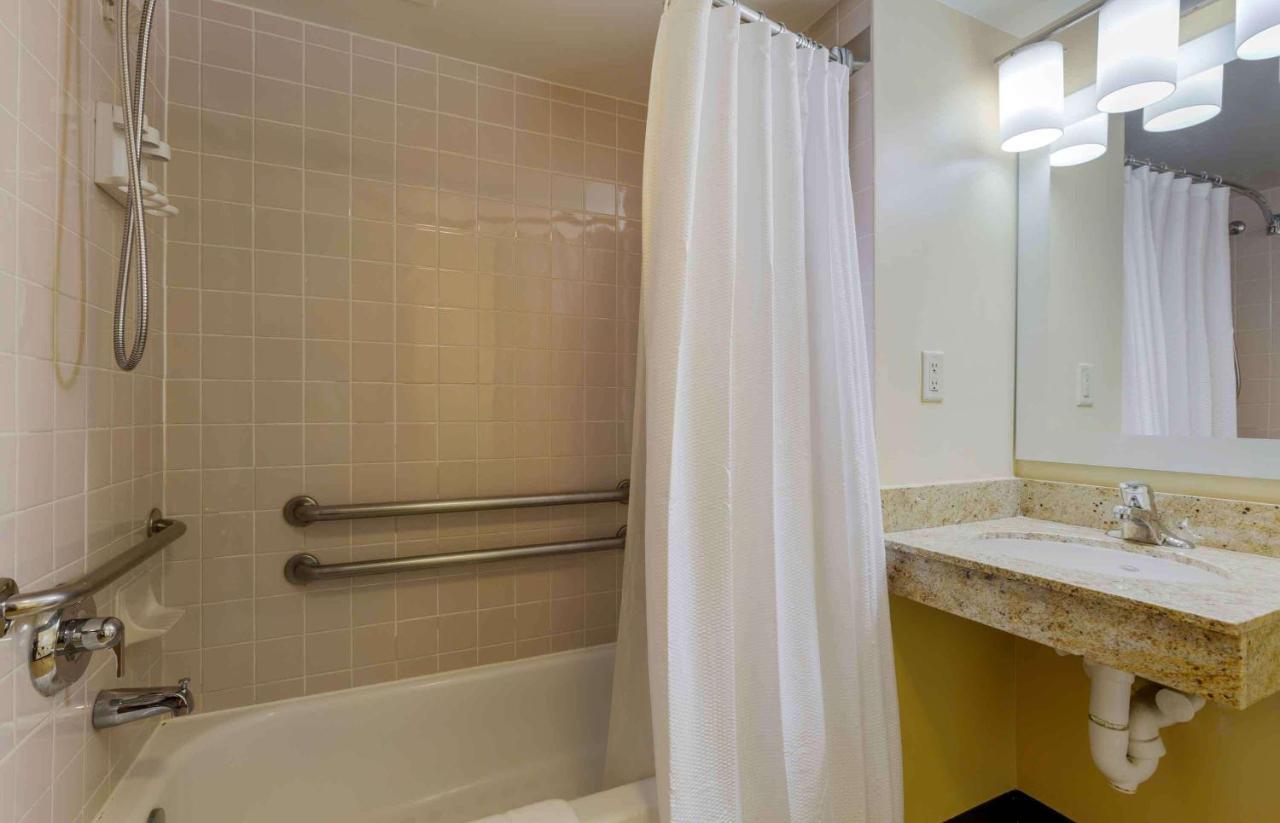 Extended Stay America Suites - Chantilly - Dulles Bagian luar foto