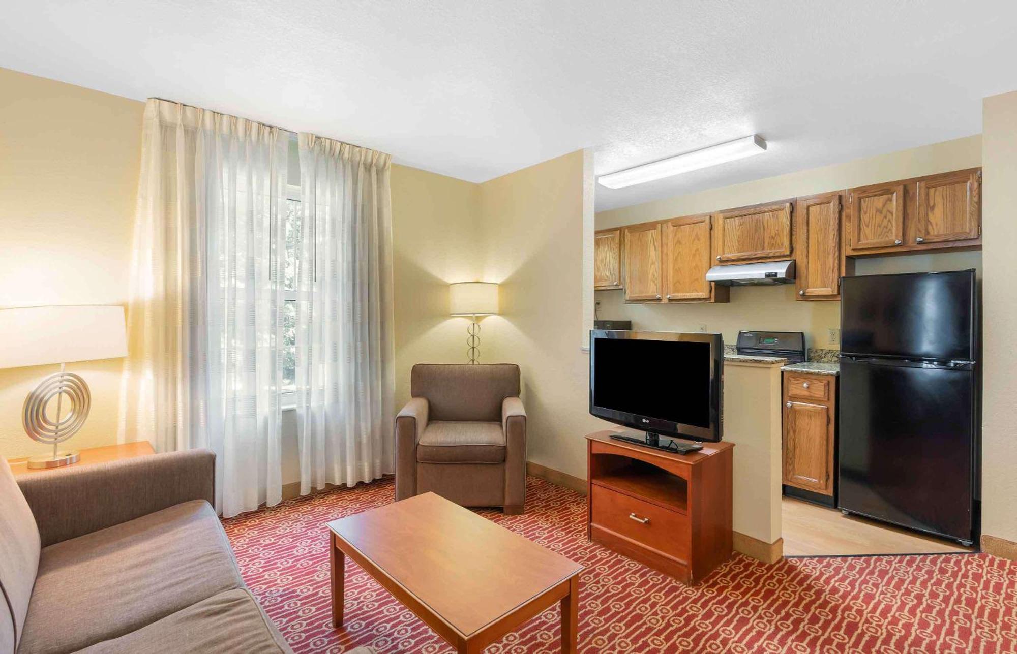 Extended Stay America Suites - Chantilly - Dulles Bagian luar foto